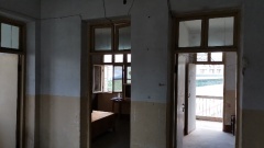 2室2厅1卫，与泉州市第一中学一墙之隔，站在阳台可以看到一中